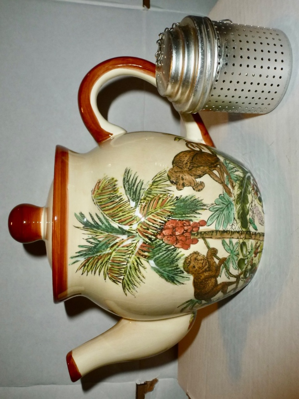 Maxcera Monkeys in the Coconut Tree 6 Cup Ceramic Tea Pot & Aluminum Tea Infuser